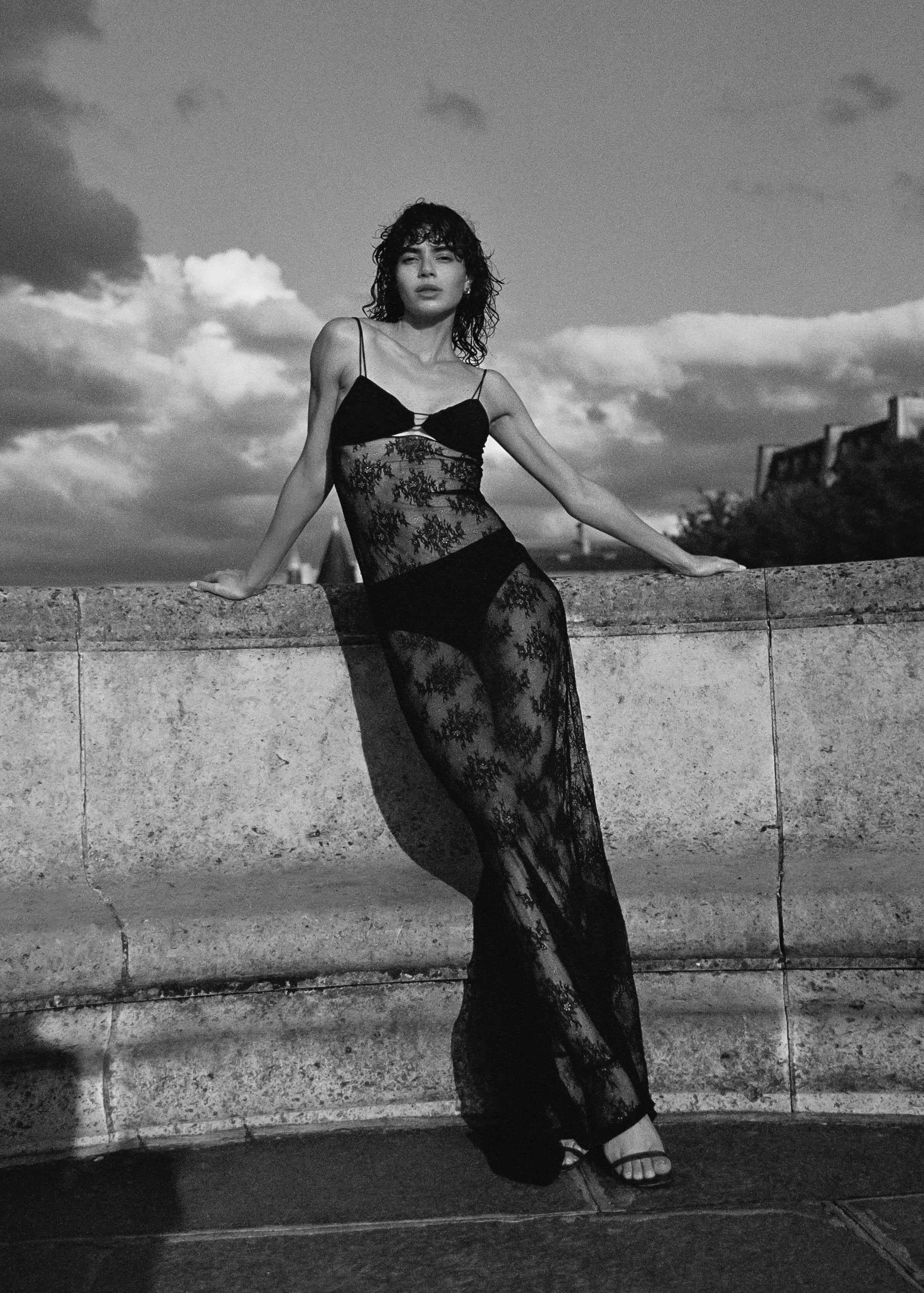 GRETA LACE DEEP BLACK