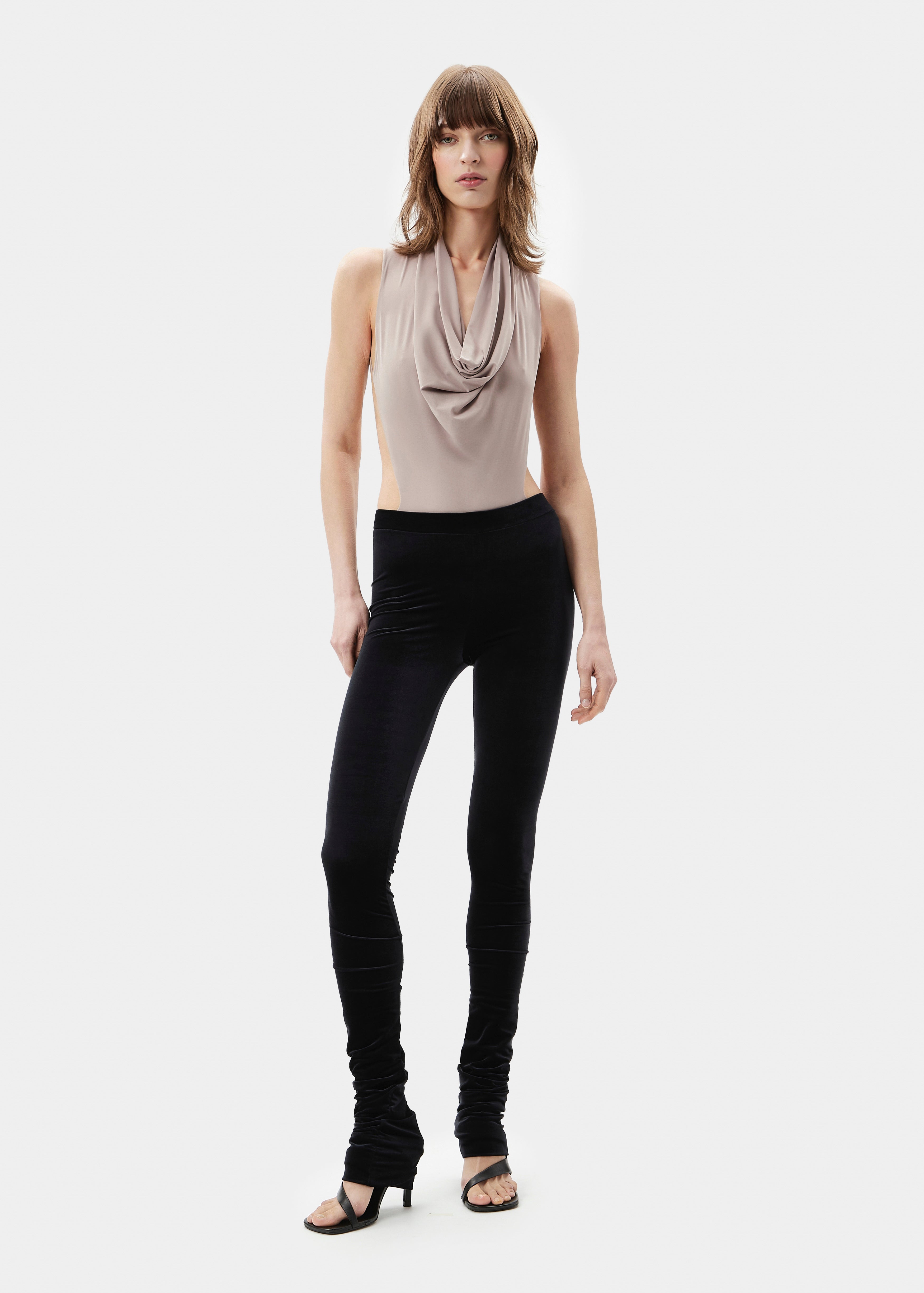 NOY VELVET JET BLACK