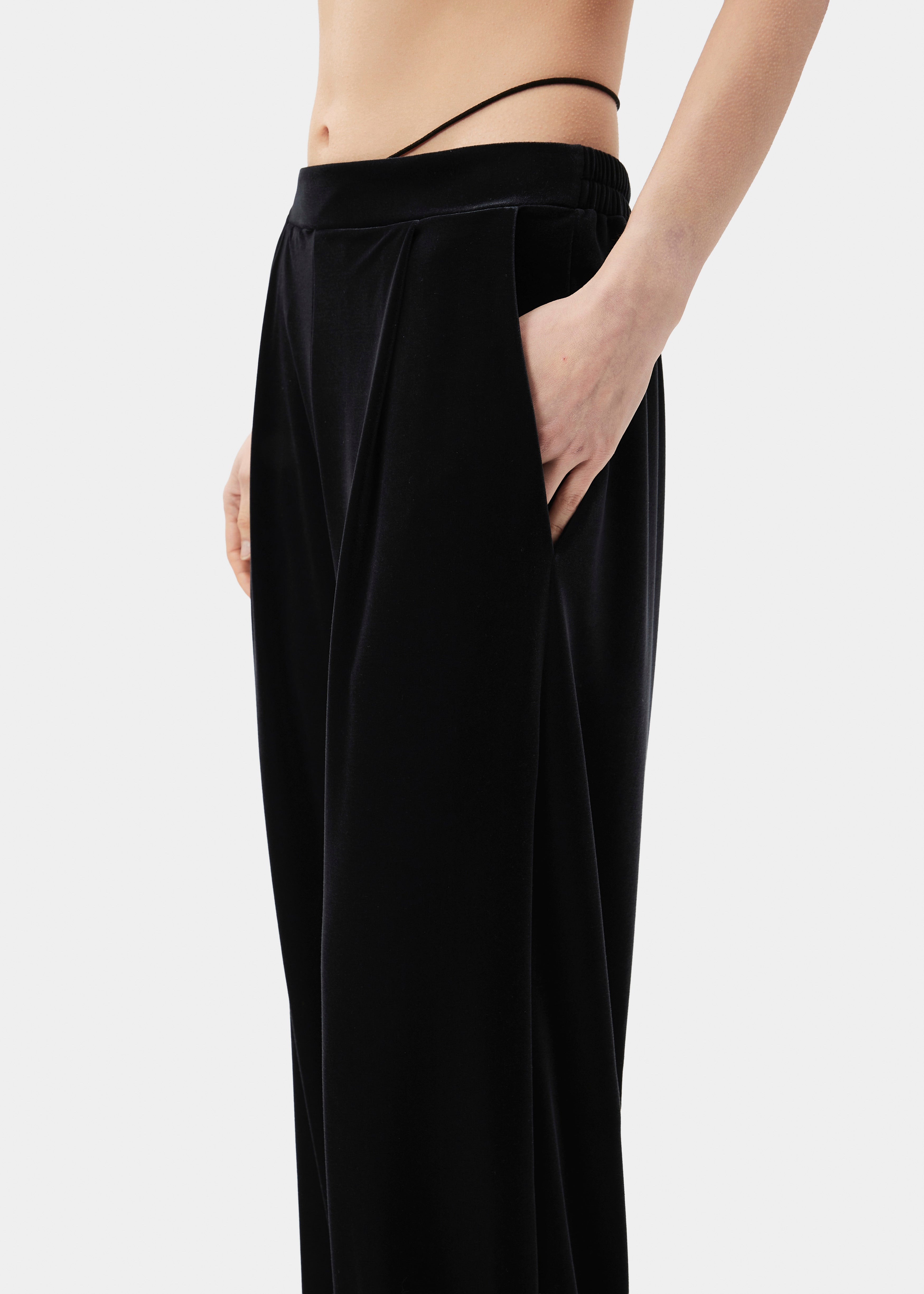 GAL VELVET JET BLACK
